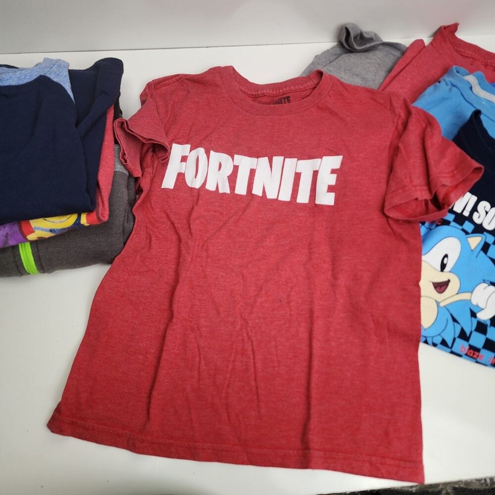 Boys Huge Bundle Character Tees Long & Short Sleeve Plus Zip Up Hoodie Size 8